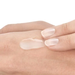 VICHY MINERAL 89 Soin Yeux - 15 Ml -Magasin De Produits De Soins vichy mineral 89 yeux fortifiant yeux reparateur 15 ml 2